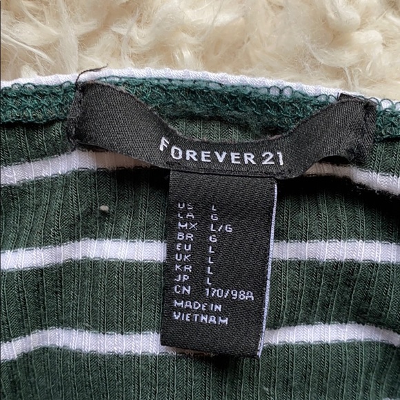 stripped crop top - Picture 2 of 2